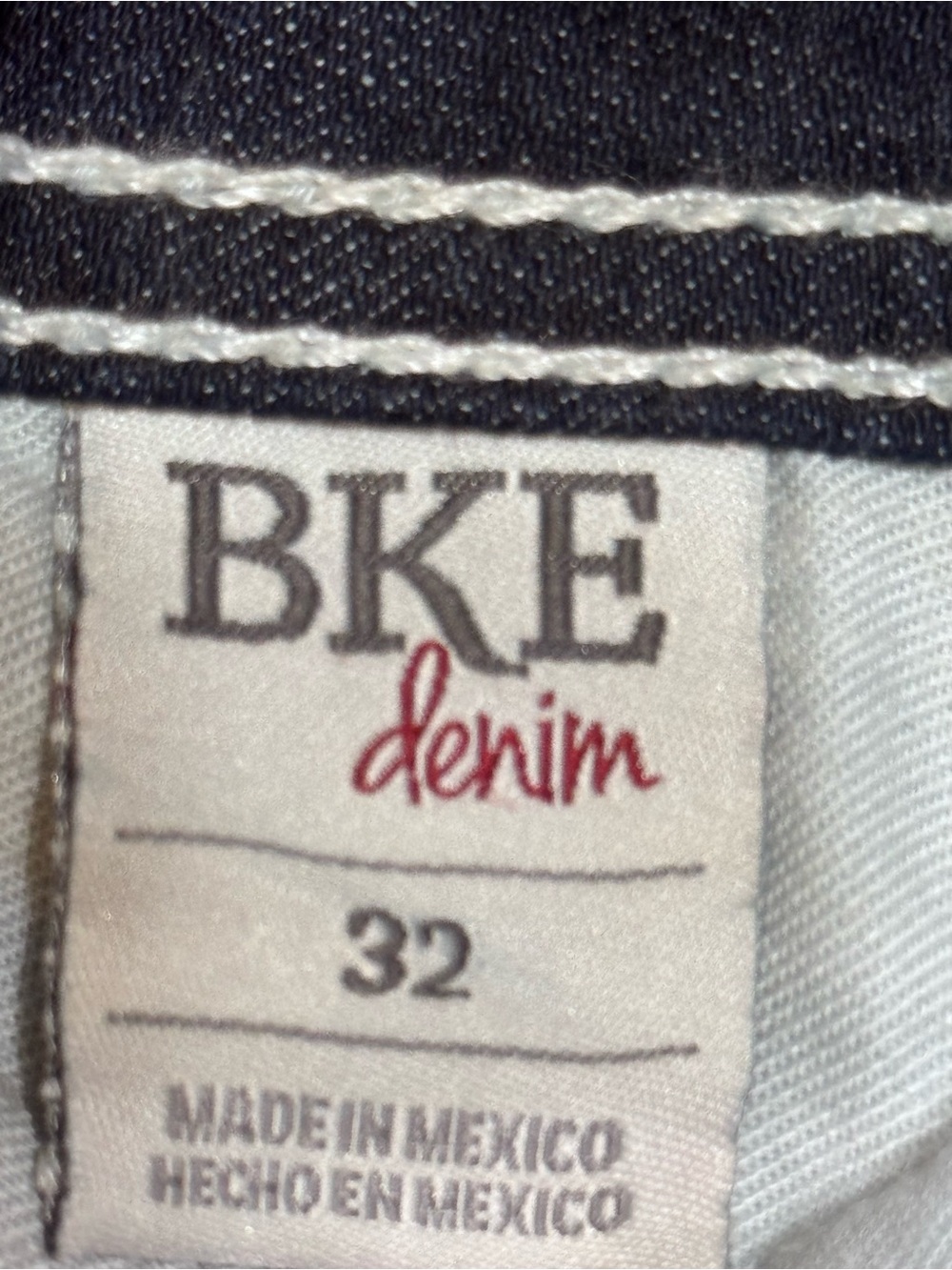 BKE Dakota Capris Dark Blue Cropped Jeans with Cream Contrast Stitching size 32 - Picture 5 of 6